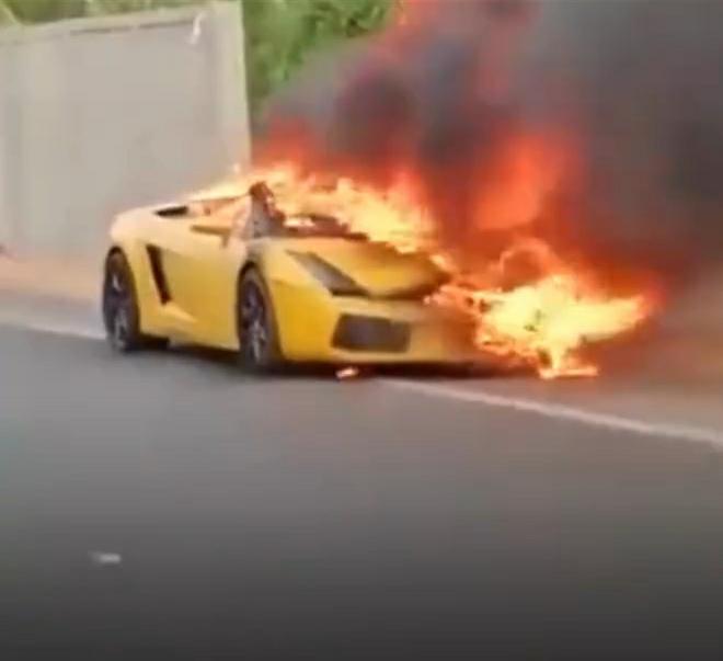 Man burns Lamborghini