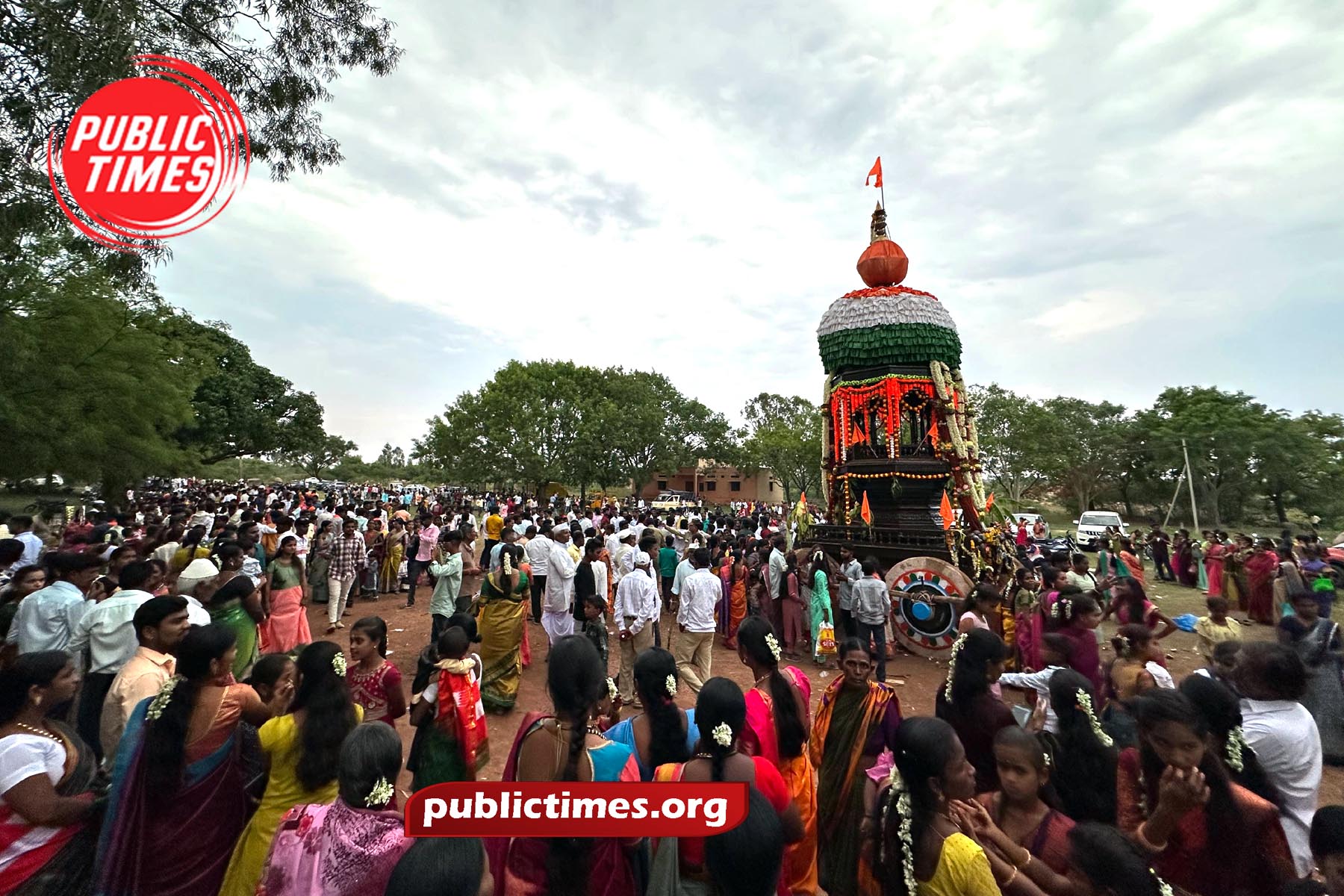 Gavi Mahalingeshwar Rathotsava celebrated with great enthusiasm ಸಂಭ್ರಮದಿಂದ ಜರುಗಿದ ಗವಿ ಮಹಾಲಿಂಗೇಶ್ವರ ರಥೋತ್ಸವ