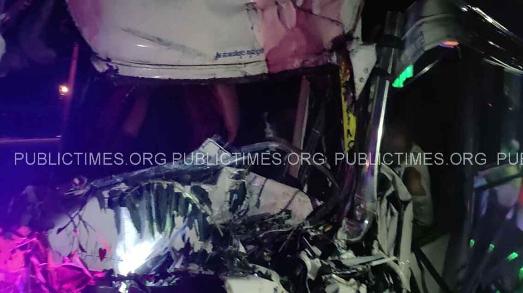  TT collides with a stationary lorry: one dead, more than ten injured ನಿಂತ ಲಾರಿಗೆ ಟಿಟಿ ಡಿಕ್ಕಿ : ಓರ್ವ ಸಾವು ಹತ್ತಕ್ಕೂ ಹೆಚ್ಚು ಜನರಿಗೆ ಗಾಯ