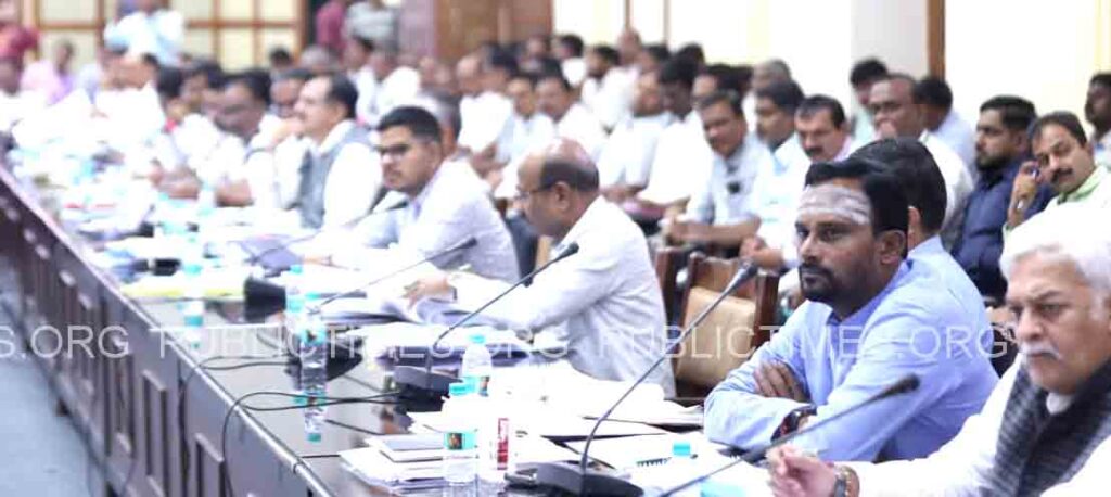    Discussion about the irrigation projects of the Assembly Constituency  Open in Google Translate • Feedback ವಿಧಾನಸಭಾ ಕ್ಷೇತ್ರದ ನೀರಾವರಿ ಯೋಜನೆಗಳ ಬಗ್ಗೆ ಚರ್ಚೆ