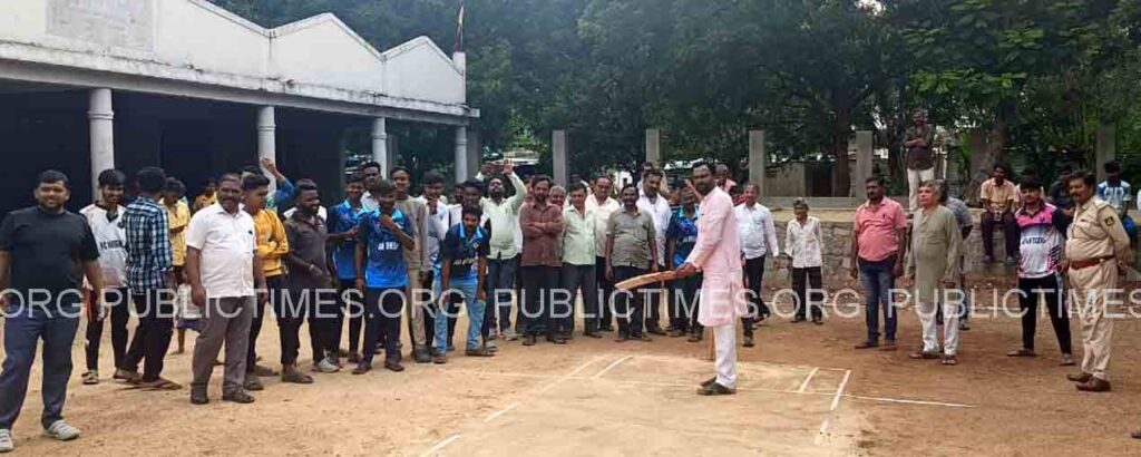 NCPL Season Mini Boundary Cricket Tournament inaugurated by MLA Kashappanavara ಎನ್,ಸಿ.ಪಿ.ಎಲ್ ಸೀಸನ್ ಮಿನಿ ಬೌಂಡ್ರಿ ಕ್ರಿಕೇಟ್ ಟೂರ್ನಾಮೆಂಟ್ ಉದ್ಘಾಟಿಸಿದ ಶಾಸಕ ಕಾಶಪ್ಪನವರ